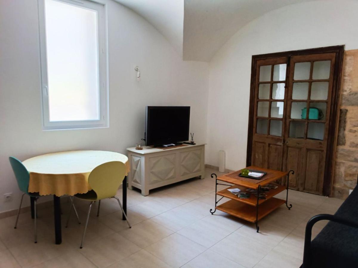 מונטפריון Dans Maison De Maitre, Appartement Independant. מראה חיצוני תמונה