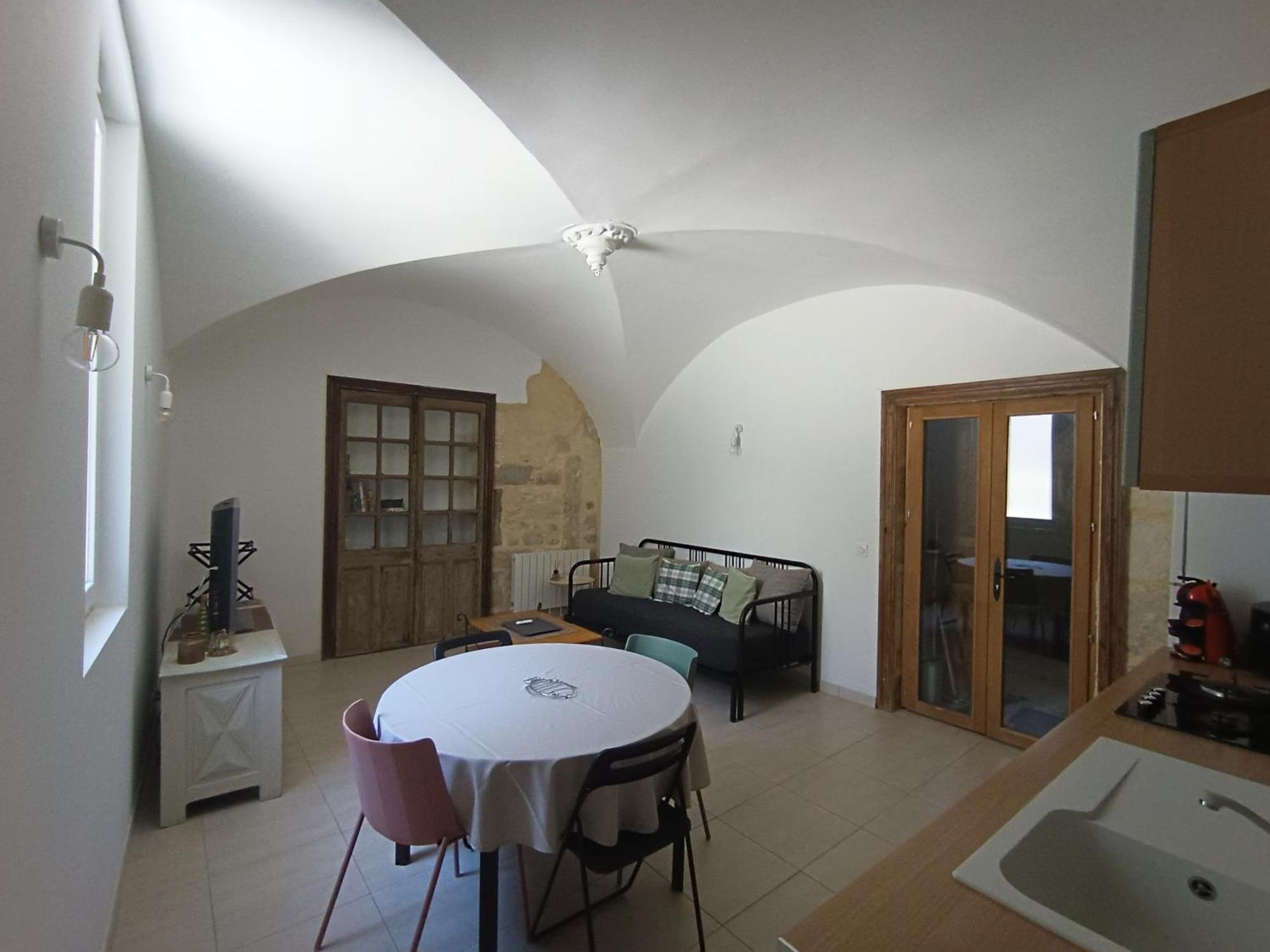 מונטפריון Dans Maison De Maitre, Appartement Independant. מראה חיצוני תמונה